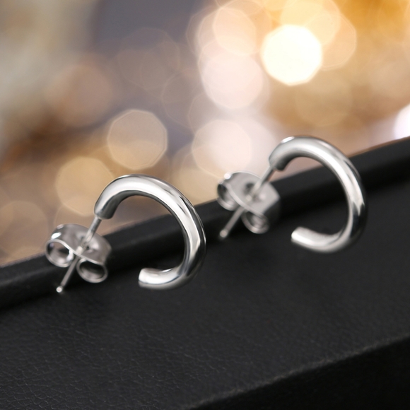 Lightweight Chunky Silver Open Hoops Earrings - Picture 3 of 4